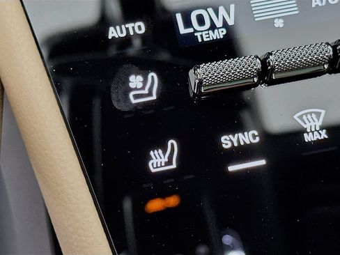 New 2026 Porsche Cayenne AWD/4WD image 23