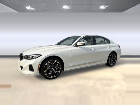 New 2026 BMW 330i Sedan w/ Premium Package RWD image 18