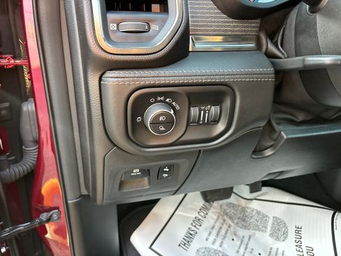 Used 2019 RAM 1500 Limited AWD/4WD image 14