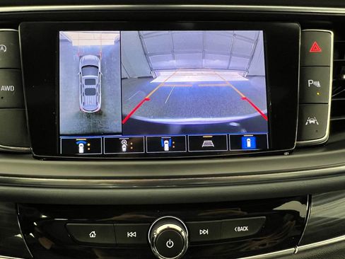 Used 2024 Buick Enclave Premium image 43