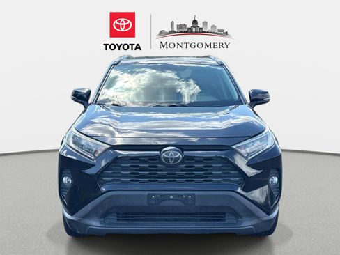 Used 2019 Toyota RAV4 XLE AWD/4WD image 8