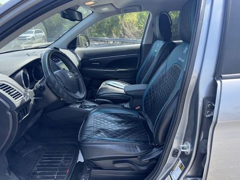 Used 2021 Mitsubishi Outlander Sport Black Edition image 9