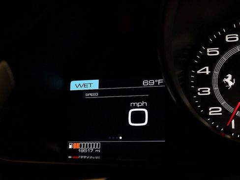 Certified 2018 Ferrari GTC4Lusso V12 image 94