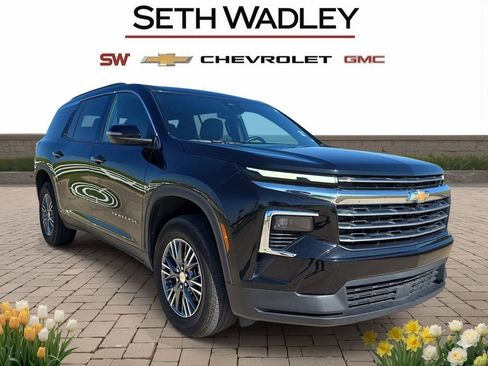 Used 2026 Chevrolet Traverse LT AWD/4WD image 1