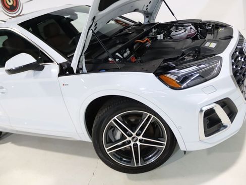 Used 2021 Audi Q5 e Prestige AWD/4WD image 68