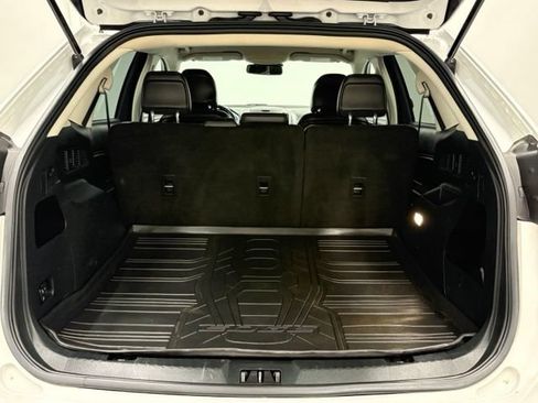 Used 2019 Ford Edge SEL w/ Equipment Group 201A AWD/4WD image 8