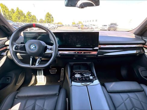 Used 2024 BMW i5 M60 w/ Premium Package AWD/4WD image 10