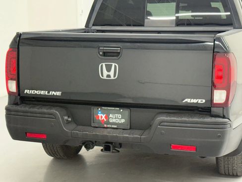 Used 2017 Honda Ridgeline Black Edition image 14
