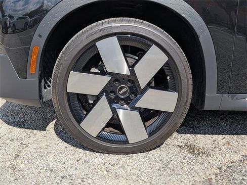 Used 2025 MINI Cooper Countryman S w/ Comfort Package Max image 10