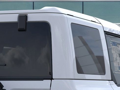 New 2025 Ford Bronco Badlands image 25