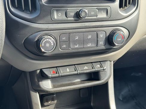 Used 2021 Chevrolet Colorado W/T w/ Custom Special Edition image 33