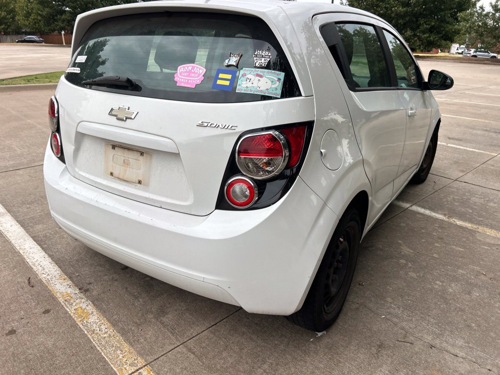 Used 2014 Chevrolet Sonic LS FWD image 9