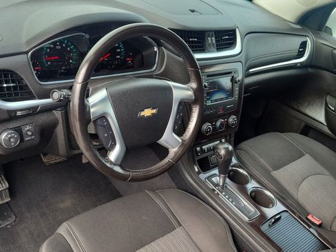 Used 2017 Chevrolet Traverse LT w/ Style and Technology Package AWD/4WD image 15
