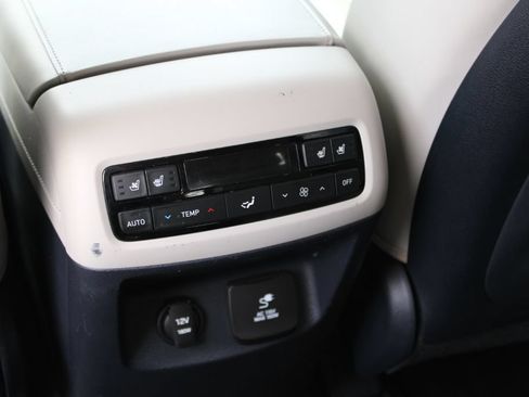 Used 2021 Hyundai Palisade Limited w/ Cargo Package FWD image 15