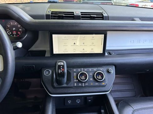 Used 2020 Land Rover Defender 110 SE image 20
