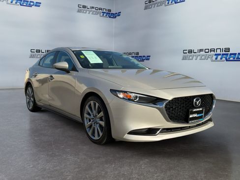 Used 2022 MAZDA MAZDA3 s AWD/4WD image 3