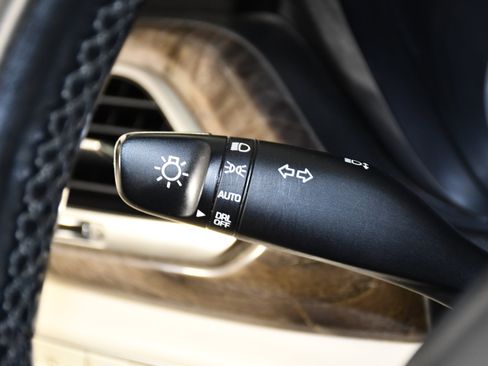 Used 2019 Genesis G90 5.0 Ultimate AWD/4WD image 22
