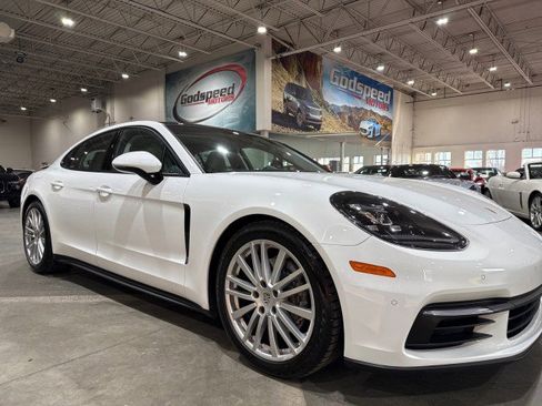 Used 2017 Porsche Panamera image 23