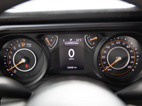 Used 2024 Jeep Gladiator Sport AWD/4WD image 12