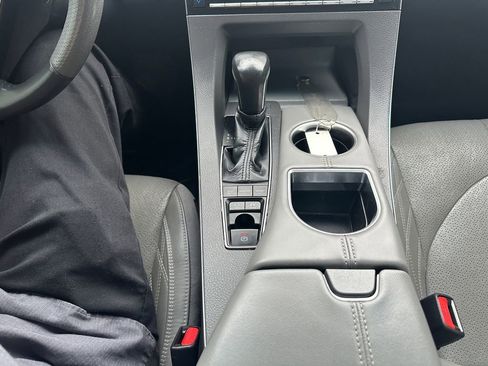 Used 2020 Toyota Avalon Limited w/ Advanced Safety Package FWD image 18
