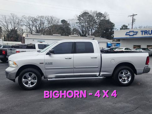 Used 2016 RAM 1500 Big Horn AWD/4WD image 3