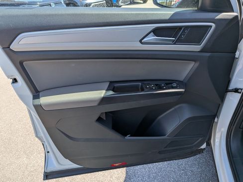 Used 2021 Volkswagen Atlas Cross Sport S FWD image 12
