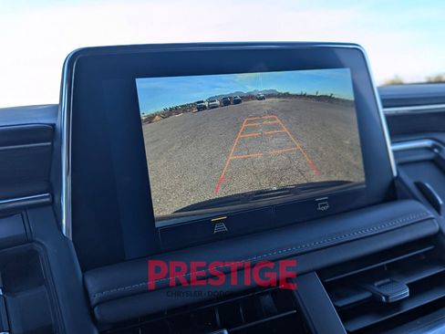 Used 2024 Chevrolet Suburban LT image 22