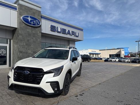 New 2025 Subaru Ascent Bronze Edition image 2