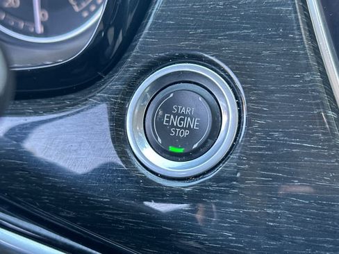 Used 2021 Cadillac XT6 Premium Luxury image 24