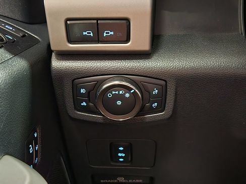 Used 2022 Ford F250 Lariat w/ Lariat Value Package AWD/4WD image 43