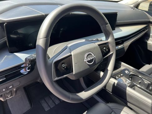 Used 2025 Nissan Murano SL AWD/4WD image 21