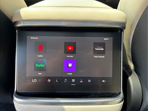 Used 2022 Tesla Model S Standard Range AWD/4WD image 39