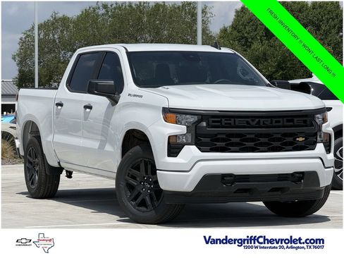 New 2026 Chevrolet Silverado 1500 Custom RWD image 2