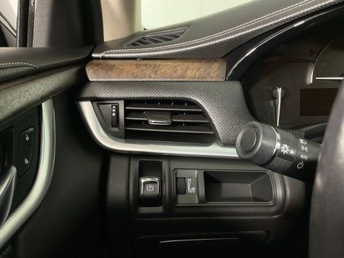 Used 2018 Cadillac XTS Luxury image 23