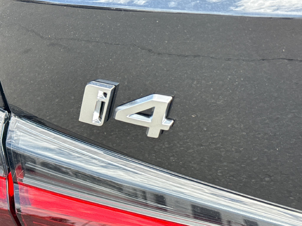 Used 2026 BMW i4 eDrive40 w/ Premium Package RWD image 9