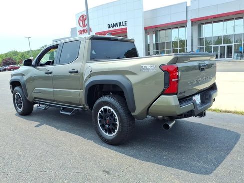 Certified 2026 Toyota Tacoma TRD Off-Road AWD/4WD image 23