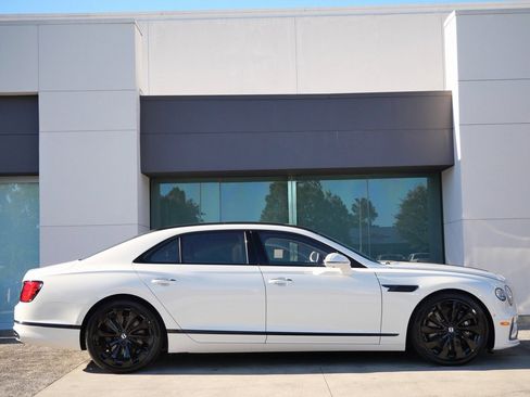 New 2026 Bentley Flying Spur Plug-In Hybrid image 5