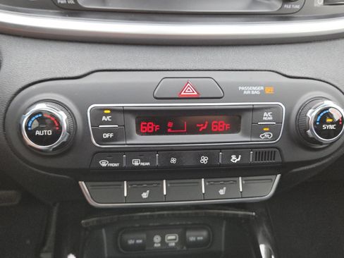 Used 2019 Kia Sorento EX FWD image 31