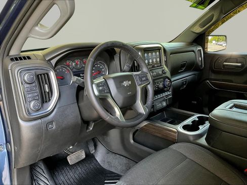 Used 2021 Chevrolet Silverado 1500 LT Trail Boss w/ Convenience Package II AWD/4WD image 18