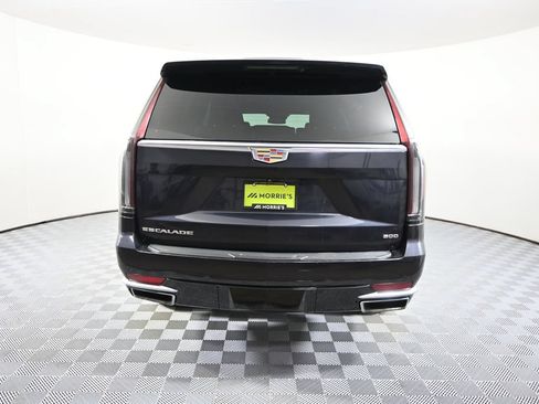 Used 2024 Cadillac Escalade ESV Luxury w/ LPO, Floor Liner Package AWD/4WD image 5