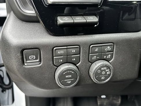 New 2026 Chevrolet Silverado 1500 High Country image 22