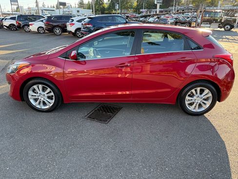 Used 2014 Hyundai Elantra GT FWD image 4