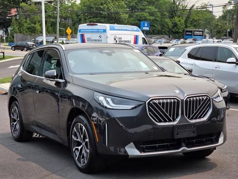 Used 2026 BMW X3 xDrive30i w/ Convenience Package AWD/4WD image 3