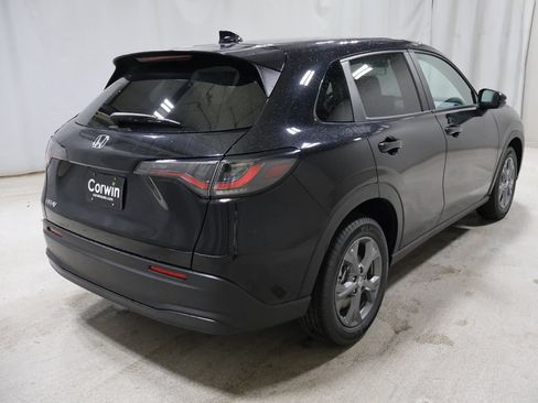 New 2027 Honda HR-V LX image 7