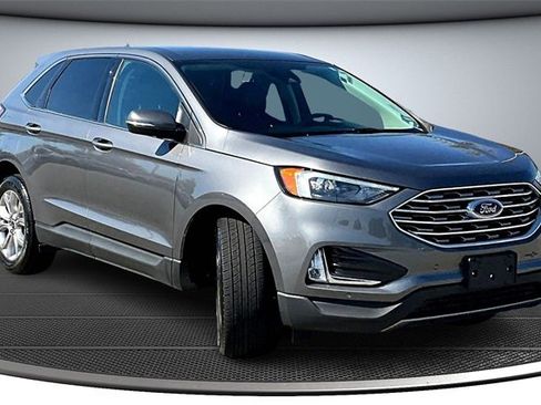 Used 2024 Ford Edge Titanium image 3