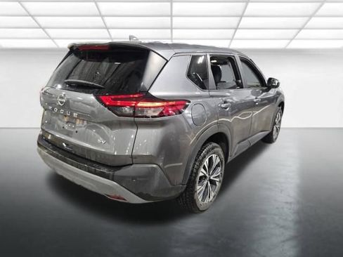 Used 2023 Nissan Rogue SV FWD image 4