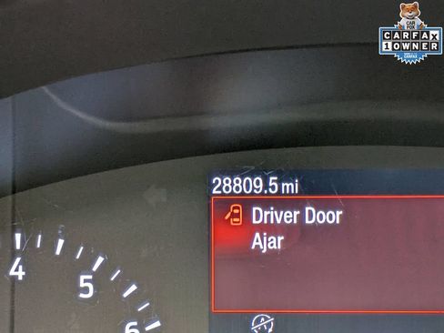 Used 2022 Ford Escape SE w/ Cold Weather Package AWD/4WD image 16