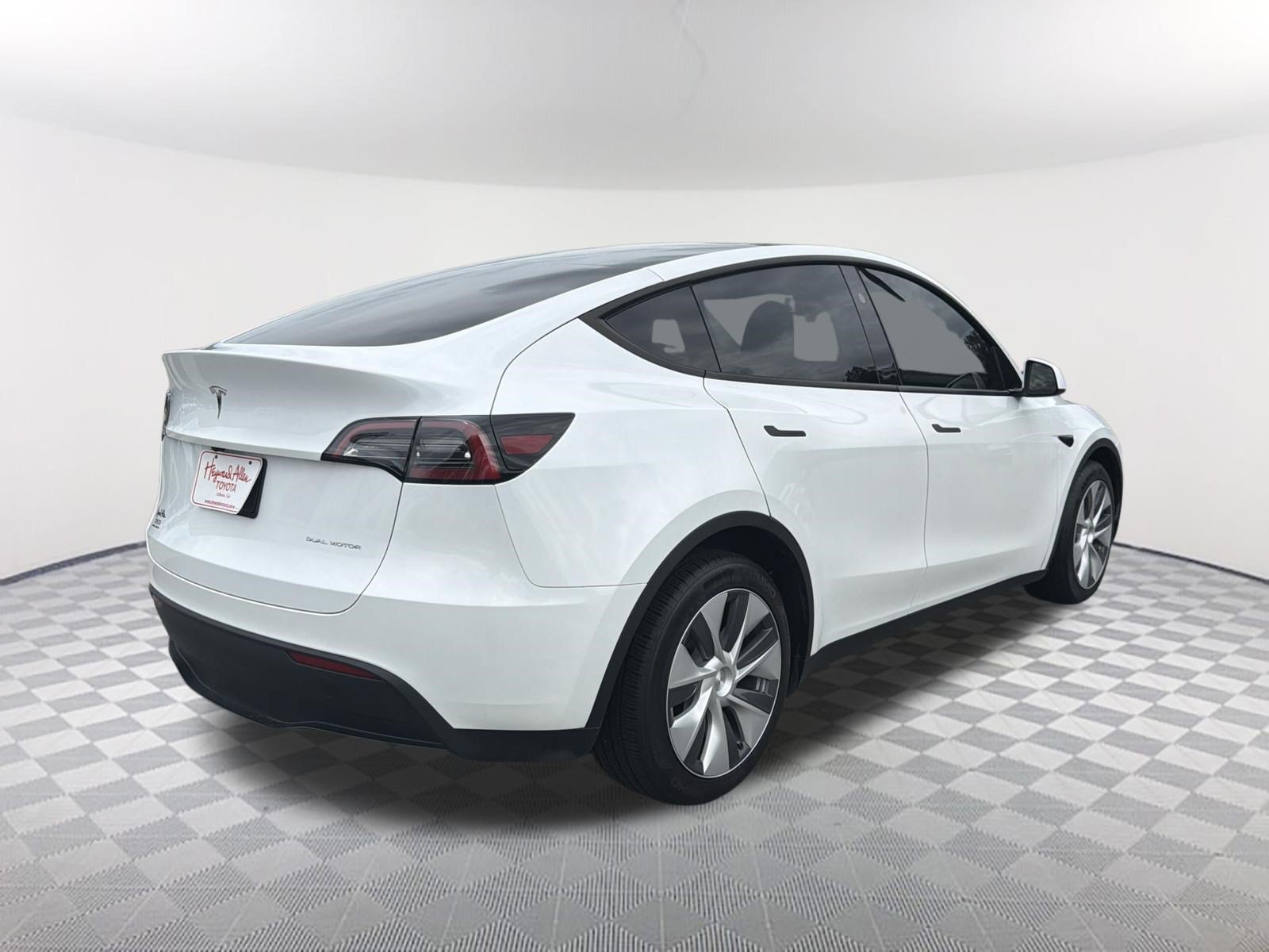 Used 2023 Tesla Model Y Long Range AWD/4WD image 13