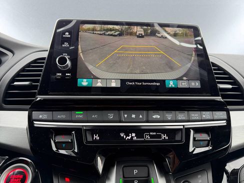 Used 2026 Honda Odyssey Touring image 9