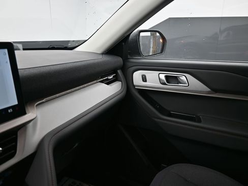 New 2026 Ford Explorer Active AWD/4WD image 27